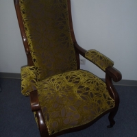 Ce fauteuil Voltaire est à la vente